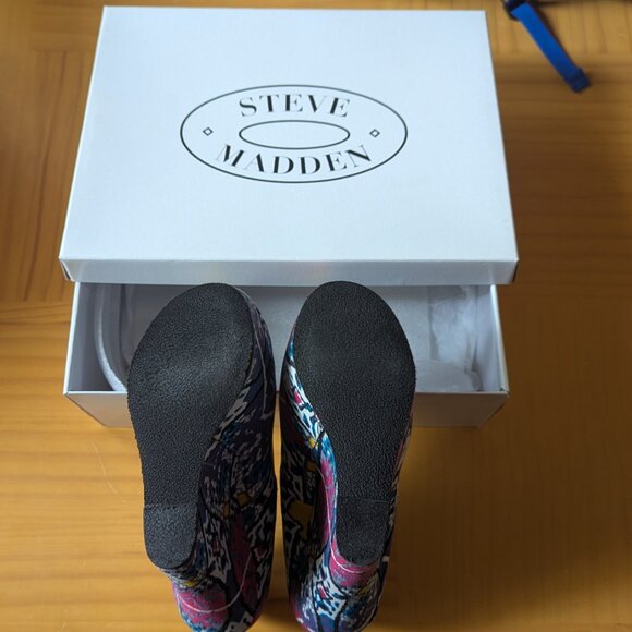 Steve Madden Pammyy Multi color Platform Wedge 5" Heels Size 7.0 - With Box! - Picture 6 of 8
